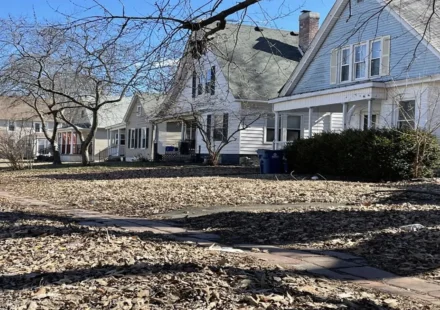 Residential suburban home in Illinois showcasing state housing assistance programs