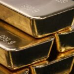 Gold bars illustrating the New York gold bar scam warning targeting bank customers